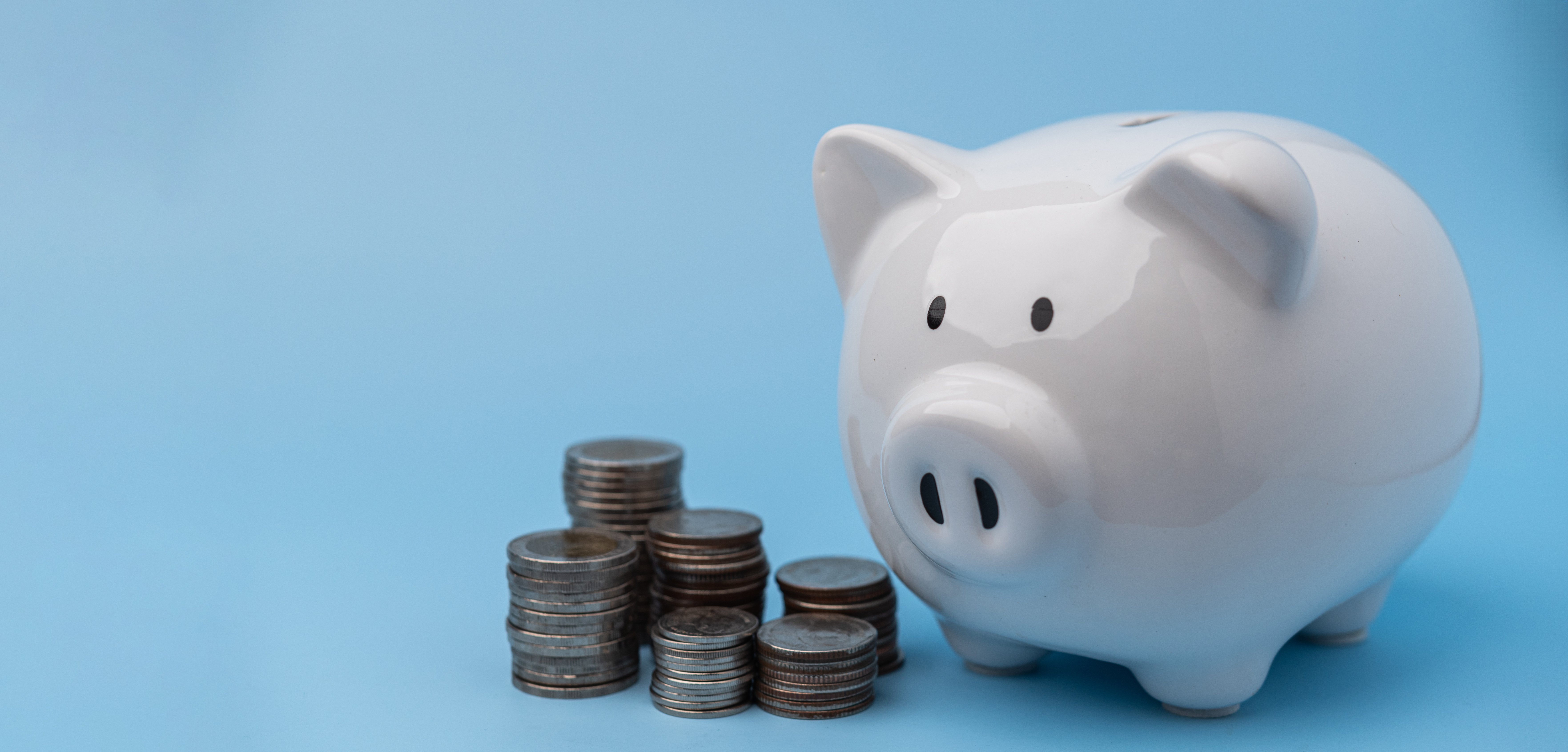https://19914468.fs1.hubspotusercontent-na1.net/hubfs/19914468/piggy-bank-coin-saving-money-business-insurance-2025-03-09-07-45-28-utc.jpg